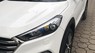 Hyundai Tucson 2.0  2016 - Cần bán gấp Hyundai Tucson 2.0 năm sản xuất 2016, màu trắng, xe nhập