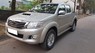 Toyota Hilux E 2014 - Bán xe Toyota Hilux E 2014 MT máy dầu màu bạc, xe nhập