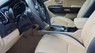 Kia Sedona 3.3 GATH 2016 - Bán xe Kia Sedona 3.3 GATH sản xuất năm 2016, màu bạc 