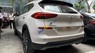 Hyundai Tucson     2.0 AT 2019 - Cần bán Hyundai Tucson 2.0 AT sản xuất năm 2019, màu trắng, giá tốt