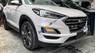 Hyundai Tucson     2.0 AT 2019 - Cần bán Hyundai Tucson 2.0 AT sản xuất năm 2019, màu trắng, giá tốt