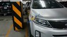 Kia Sorento GATH 2015 - Cần bán lại xe Kia Sorento GATH sản xuất năm 2015, màu bạc xe gia đình
