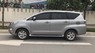 Toyota Innova 2.0E 2018 - Cần bán Toyota Innova 2.0E sản xuất 2018, màu bạc số sàn siêu lướt