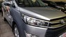 Toyota Innova 2.0E 2017 - Cần bán Toyota Innova 2.0E sản xuất 2017, màu bạc như mới