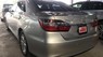 Toyota Camry 2.0E 2015 - Cần bán xe Toyota Camry 2.0E 2015, màu bạc, giá 860tr