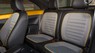 Volkswagen Beetle 2018 - Cần bán Volkswagen Beetle sản xuất năm 2018, màu vàng, nhập khẩu nguyên chiếc