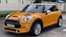 Mini Cooper 2015 - Bán xe Mini Cooper năm sản xuất 2015, màu vàng, xe nhập