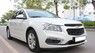 Chevrolet Cruze LT 1.6MT 2017 - Cần bán Chevrolet Cruze LT 1.6MT sản xuất 2017, màu trắng xe gia đình