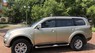 Mitsubishi Pajero Sport 2015 2015 - Bán ô tô Mitsubishi Pajero Sport 2015 máy dầu, số sàn, màu vàng