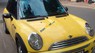Mini Cooper 2004 - Bán Mini Cooper sản xuất năm 2004, màu vàng xe gia đình