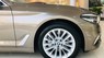 BMW 5 Series 530i 2019 - Bán xe BMW 530i 2019, màu vàng cát, xe nhập khẩu nguyên chiếc chính hãng mới 100%, giảm 150 triệu tiền mặt