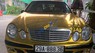 Mercedes-Benz E class 2004 - Cần bán xe Mercedes sản xuất 2004, màu vàng