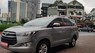 Toyota Innova 2.0E 2016 - Bán xe Toyota Innova 2.0E sản xuất năm 2016, màu xám, chính chủ