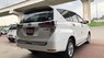 Toyota Innova 2018 - Cần bán xe Toyota Innova E 2018 trắng ngọc trai