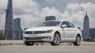 Volkswagen Passat comfort 2017 - Bán ô tô Volkswagen Passat comfort sản xuất 2017, màu trắng, nhập khẩu nguyên chiếc
