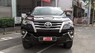 Toyota Fortuner 2.4G 2019 - Toyota Đông Sài Gòn bán Fortuner máy dầu số sàn 2019 lướt 10.000km, giá còn giảm mạnh khi xem