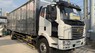 Howo La Dalat 2021 - Xe tải 8 tấn thùng kín 9.7m trả góp giao ngay