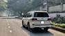 Toyota Land Cruiser 5.7 V8 2012 - Bán Toyota Land Cruiser 5.7 V8 trắng nội thất kem nguyên bản, năm sản xuất 2012
