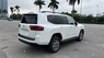 Toyota Land Cruiser LC300 2023 - Có xe ngay Toyota Landcruiser LC300 model 2023 màu Trắng nội thất Kem mới 100%