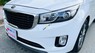 Kia Sedona 2018 - Xe màu trắng