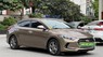 Hyundai Elantra 2017 - Màu vàng cát