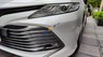 Toyota Camry 2019 - Màu trắng, xe nhập