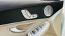 Mercedes-Benz GLC 300 2020 - Bán xe màu trắng, nội thất kem cực đẹp, giá 2 tỷ 350tr