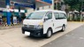 Toyota Hiace 2011 - Gia đình bán xe số sàn, máy xăng, 6 chỗ 900kg