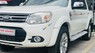 Ford Everest 2013 - Xe màu trắng