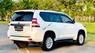 Toyota Land Cruiser Prado 2017 - Bán xe trắng kem xe siêu đẹp, bảo dưỡng hãng bao check