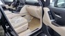 Toyota Land Cruiser 2023 - Xe màu đen, nội thất kem, mới 100%