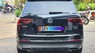 Volkswagen Tiguan 2018 - Xe lướt Tiguan siêu mới, màu đen - Khách đổi xe mới nên nhượng lại giá mềm