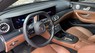 Mercedes-Benz E300 2022 - Màu đen, nội thất nâu