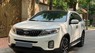 Kia Sorento 2.5G 2020 - Bán xe Kia Sorento 2020 2.5 G xe màu trắng bản máy dầu full premium xe đi ít gia đình sử dụng