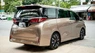 Toyota Alphard 2.4 máy xăng 2024 - Bán ô tô Toyota Alphard 2.4 máy xăng 2024, màu vàng, xe Giao Ngay!!!