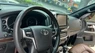 Toyota Land Cruiser 5.7V8 2016 - Bán xe Toyota Landcruiser 5.7V8 model 2016 bản xuất thị trường Mỹ màu Đen nội thất Nâu