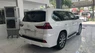 Lexus LX 570 2016 - Bán xe Lexus LX570 sản xuất năm 2016 xe đăng ký cá nhân, màu trắng nội thất kem,