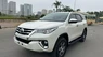 Toyota Fortuner 2.7V 4x2AT 2019 - Cần bán Toyota Fortuner 2.7V 4x2AT năm 2019, màu trắng