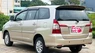 Toyota Innova 2.0G 2015 - Cần bán Toyota Innova 2.0G 2015, màu vàng