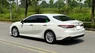 Toyota Camry 2.5Q 2021 - Bán Toyota Camry 2.5Q 2021, màu trắng, xe nhập, giá chỉ 985 triệu